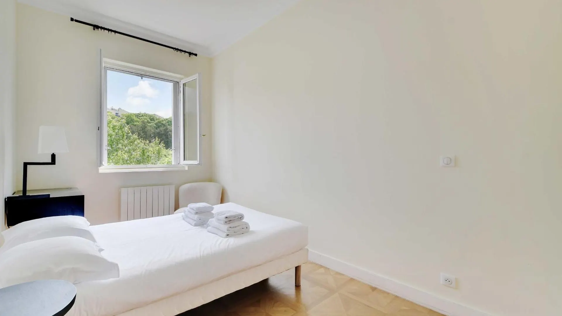 Chic Apartment 2Br-6P - Trocadero-Eiffel Tower Paris 0*,  France